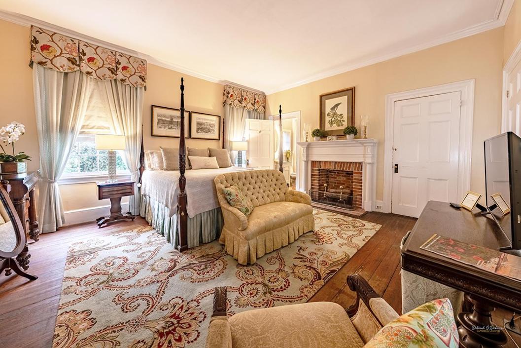 Linden - A Historic Bed And Breakfast Натчез Экстерьер фото